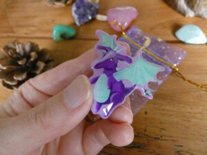 Pin's "Achouïne, petit dragon"